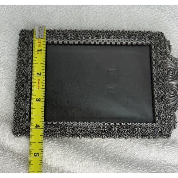 Vintage Heavy Metal Picture Frame With Beautiful Detailing. Silver - Picture 5 of 7